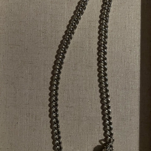 Elegant Silver Necklace with Clear Crystals - Picture 8 of 9